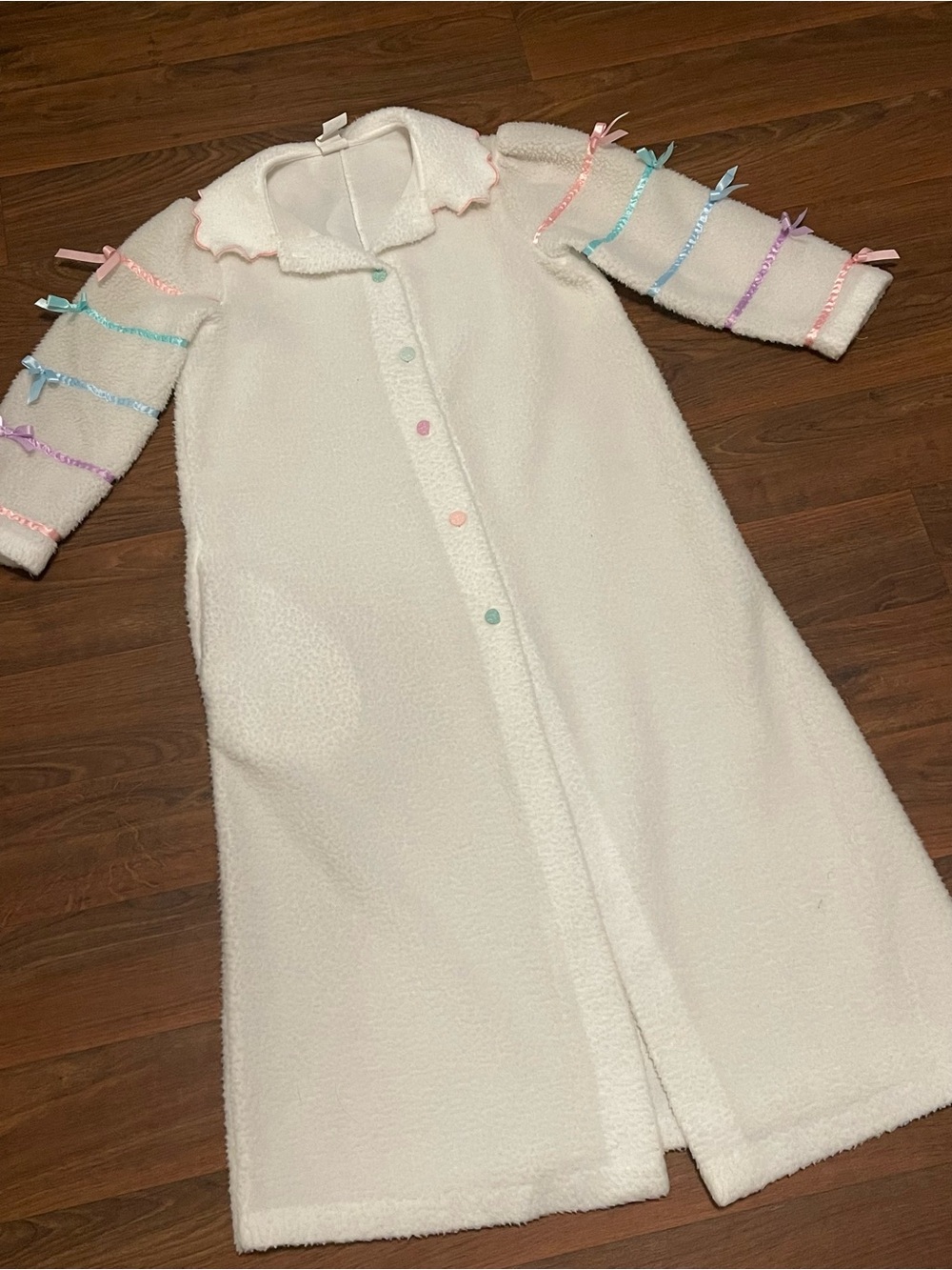 Vintage 70’s Her Majesty Girls Robe Size 8